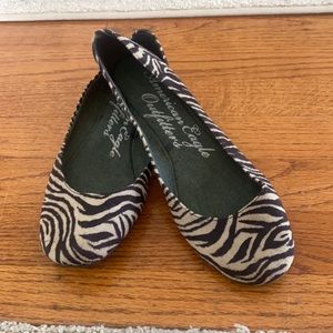 American Eagle Zebra Flats